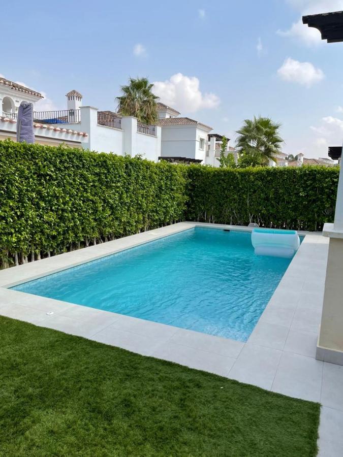Fantastica Con Piscina En Gran Golf * Roldán